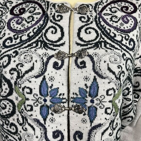 Peruvian Link Embroidered sweater cardigan - Picture 2 of 10